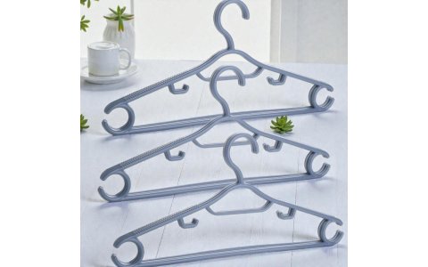 QS PLASTIK➡️3LÜ⬅️ELBISE ASKISI**40